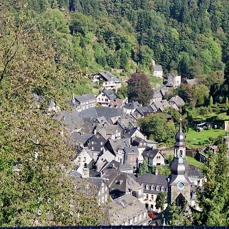 Schoene Aussicht Am Eifelsteig Casa vacanze Monschau